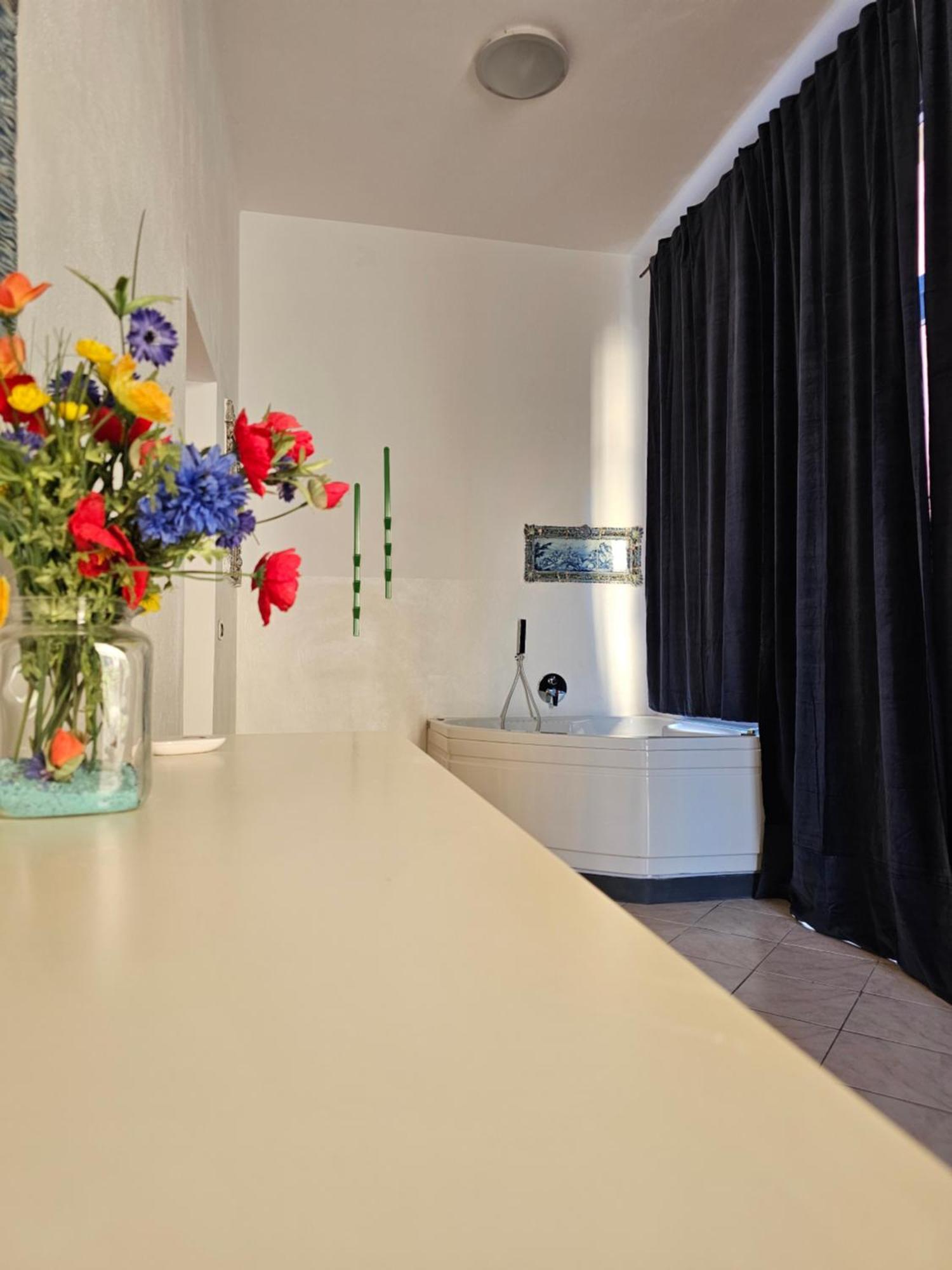 Casa Atena, Spaziosa, Romantica Con Idromassaggio Privato Varazze Zewnętrze zdjęcie