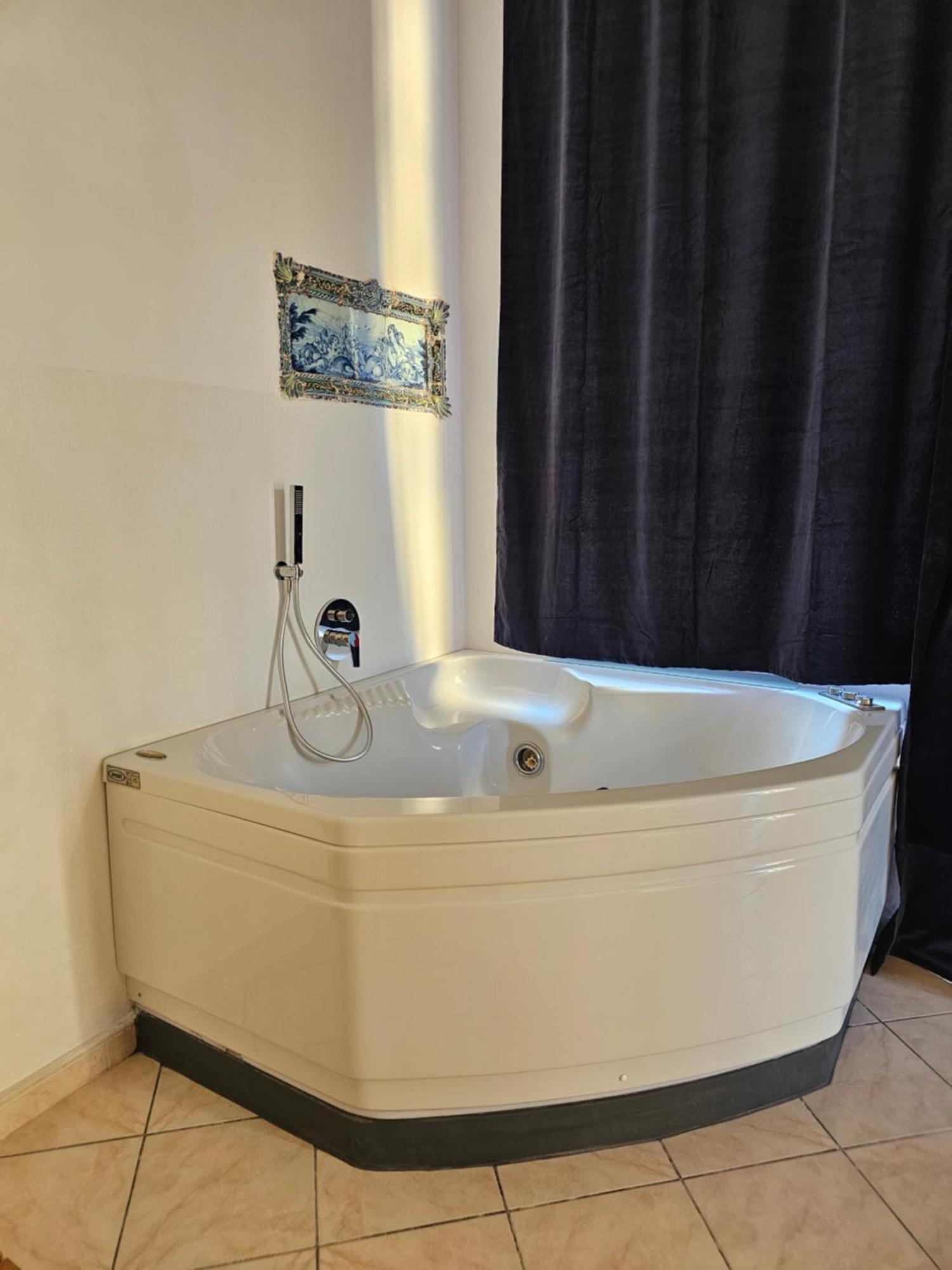 Casa Atena, Spaziosa, Romantica Con Idromassaggio Privato Varazze Zewnętrze zdjęcie